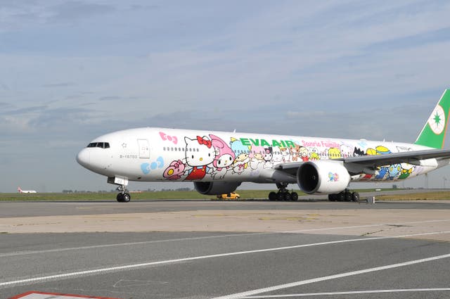 A special Fathers' Day Hello Kitty flight to nowhere was offered by EVA Air