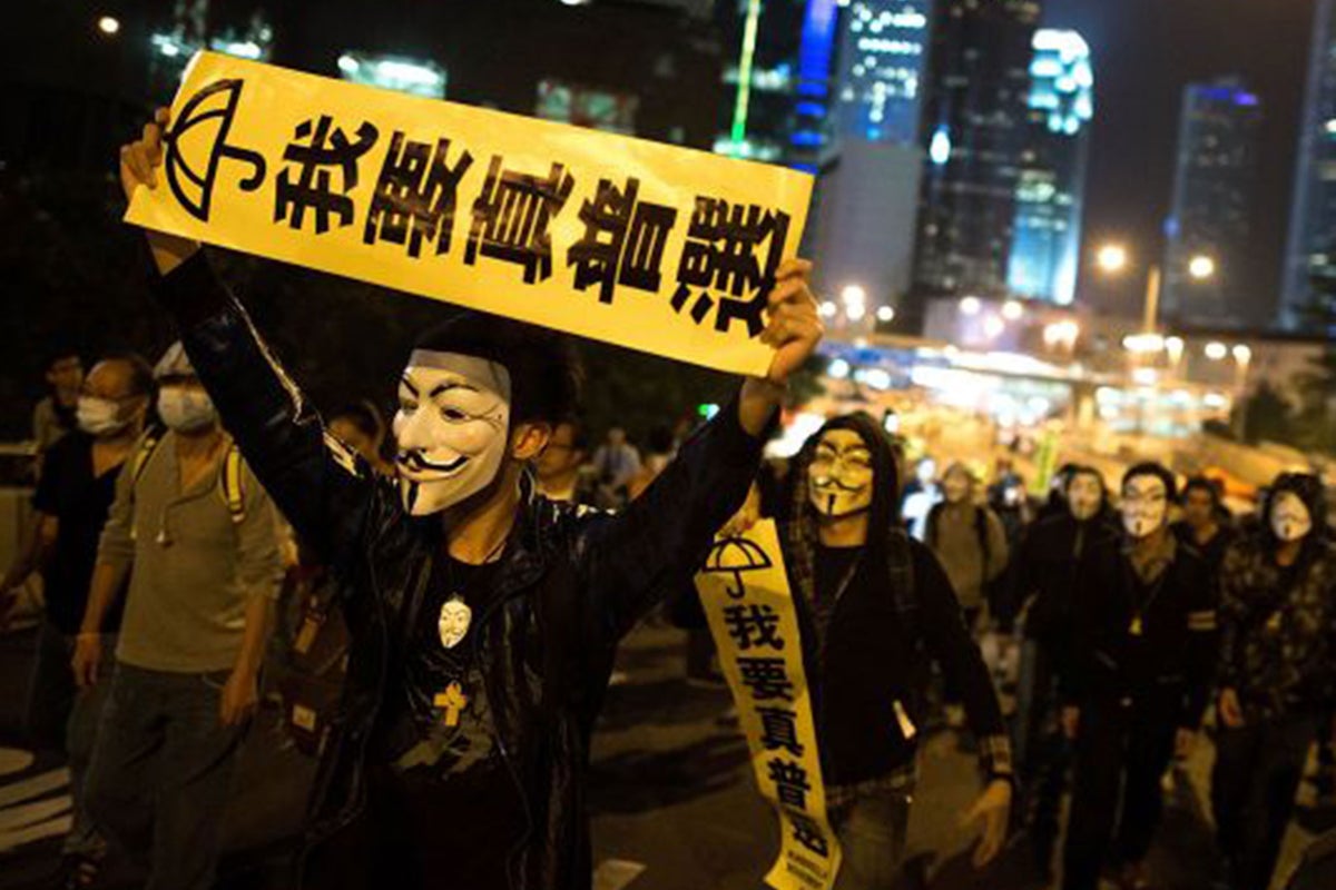 Video: Mask protesters in London | The Independent | The Independent