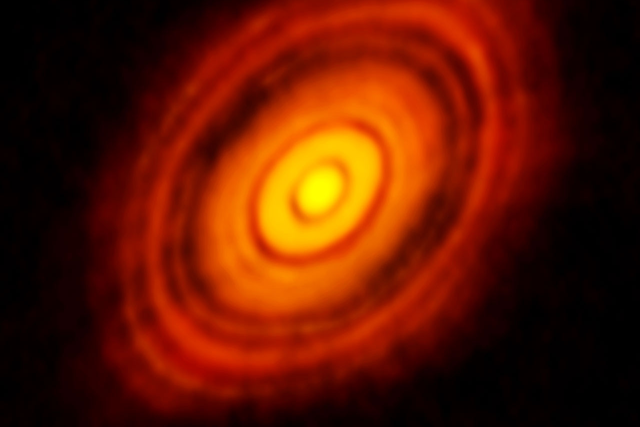 <p>ALMA image of the protoplanetary disc around HL Tauri</p>