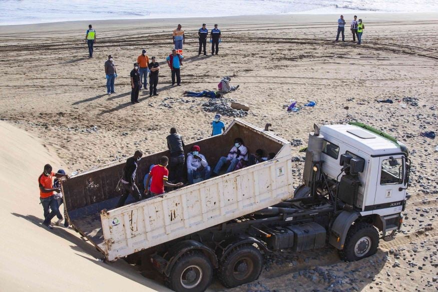 Maspalomas Nude Beach Xxx - Ebola crisis: Boat of west African migrants sparks scare on ...