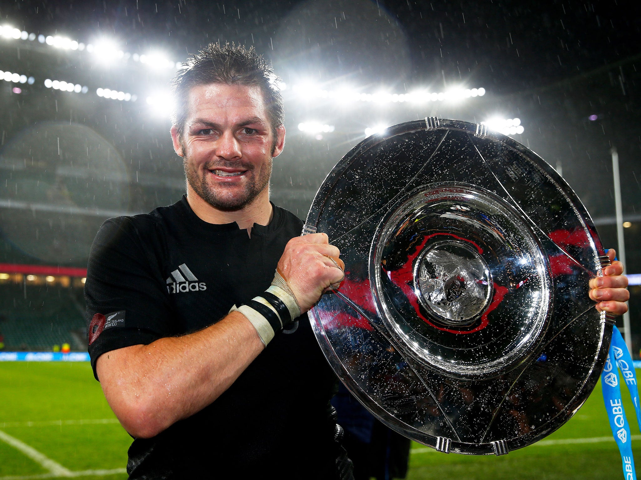 Richie McCaw smiles with the Hillary Shield