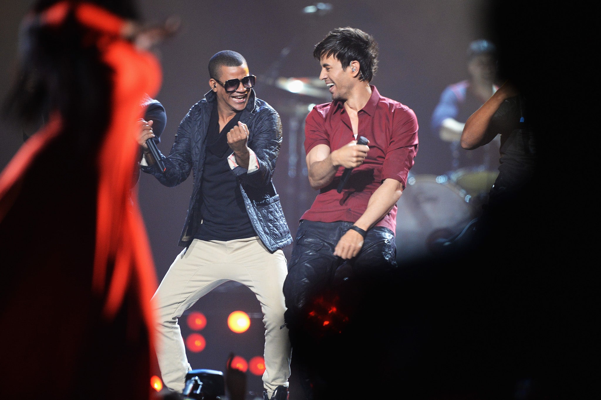 Enrique Iglesias, winner of best world stage, performs at the MTV EMAs 2014