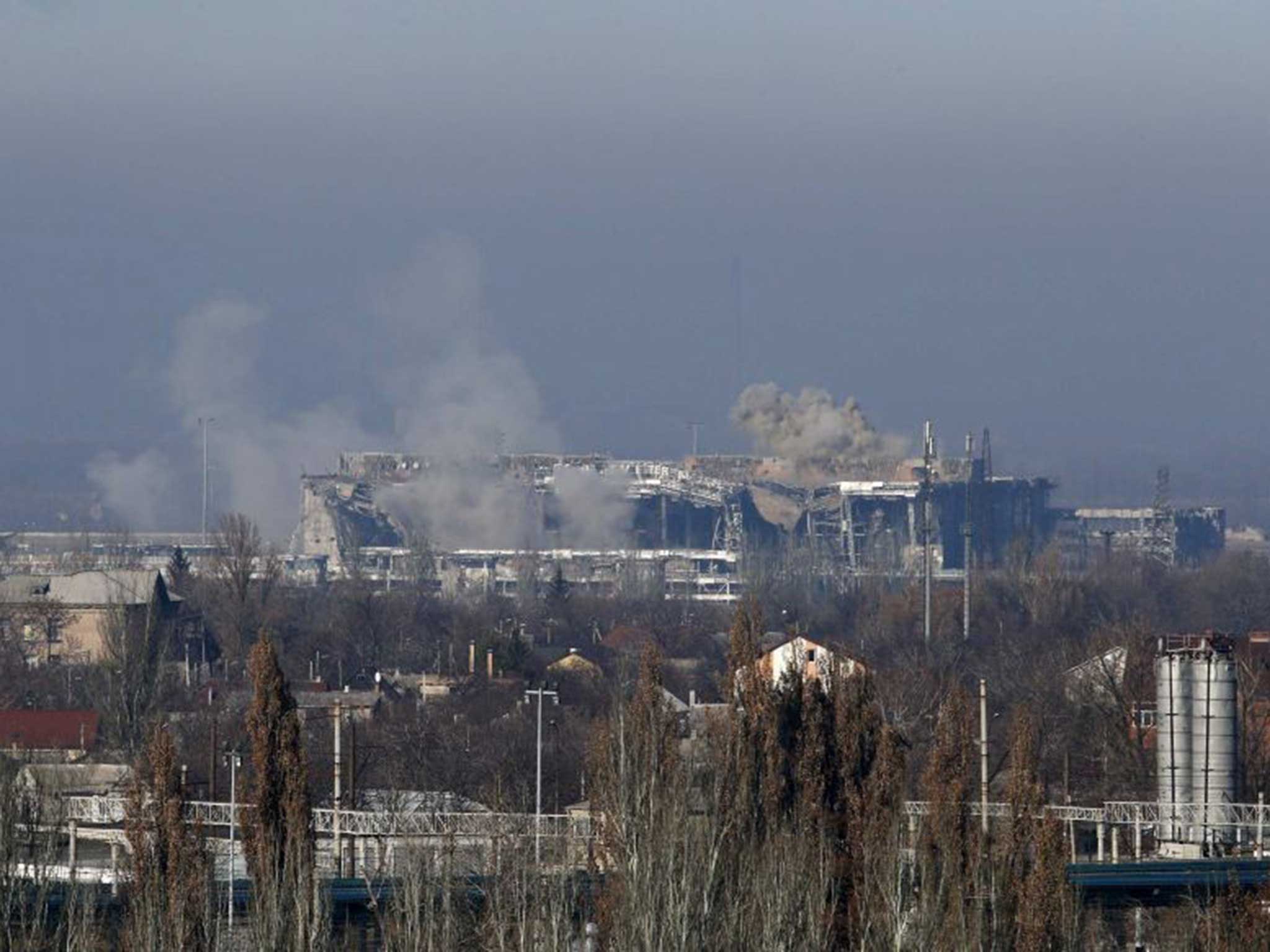 Shelling hits the airport in Donetsk three days ago