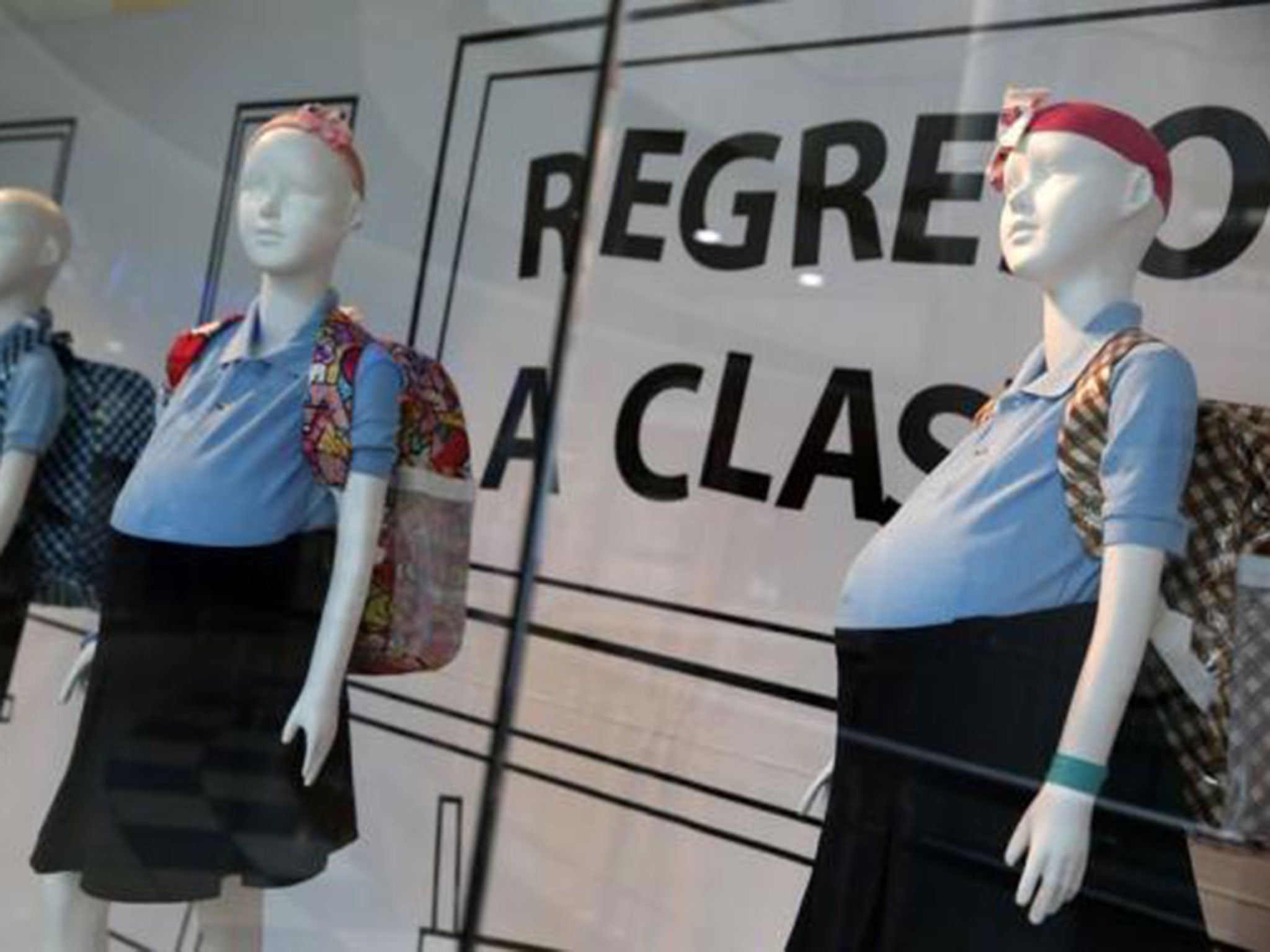 The pregnant mannequins will appear in the Caracas mall for a month