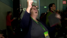 Professor's reaction to Philae landing is a scientifically accurate picture of joy