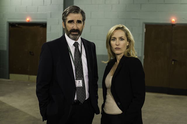 John Lynch and Gillian Anderson in The Fall