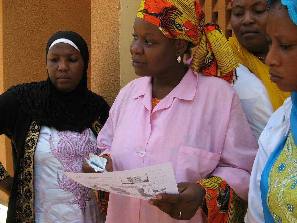 Women with Sayana Press