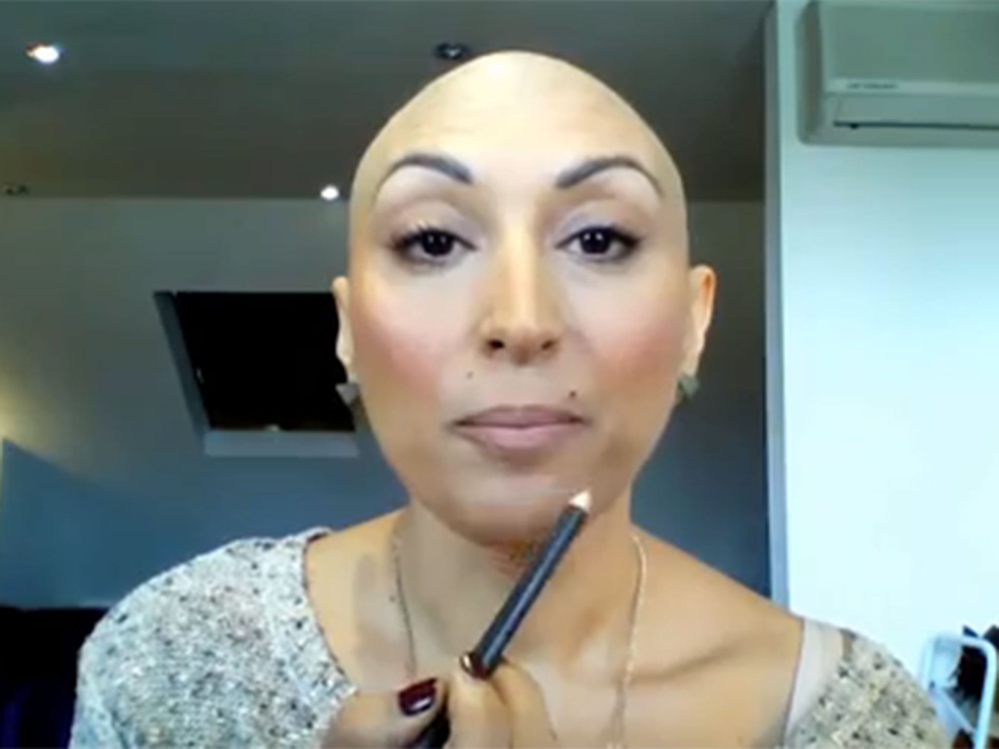 Andrea Pelligrini's video tutorials are helping women cope with chemotherapy.