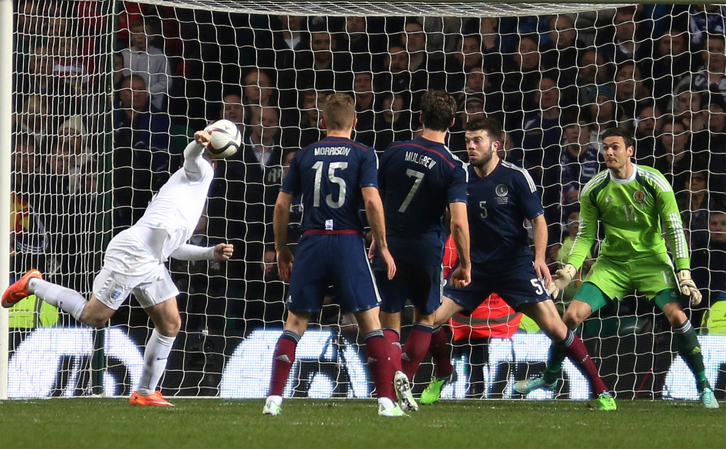 Wayne Rooney's header makes it 2-0 to England