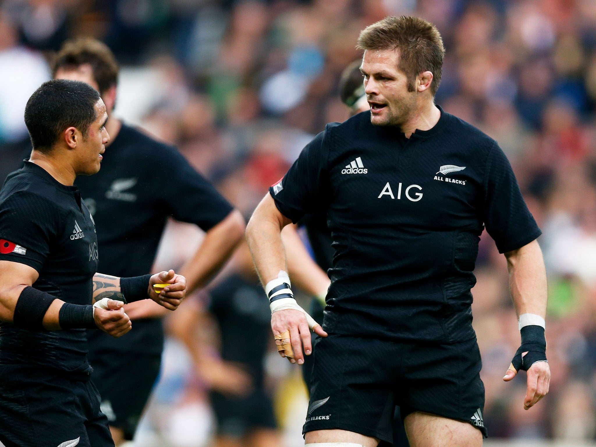 Richie McCaw will captain New Zealand for the 100th time
