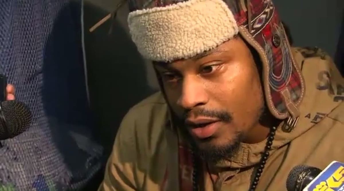 Marshawn Lynch talks to reporters, answers 12 questions after