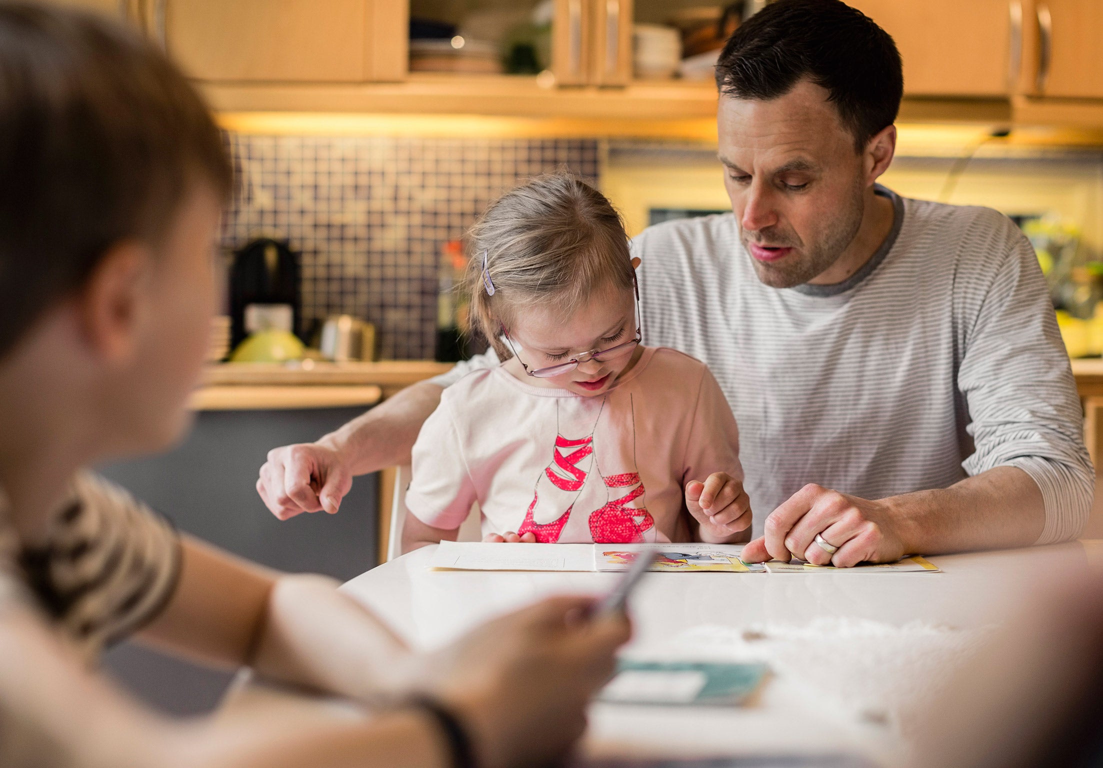 Two in five proposed sanctions against single mums or dads are later overturned, Gingerbread claim