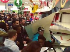 Best Vines from the mayhem as shoppers fight for discounts