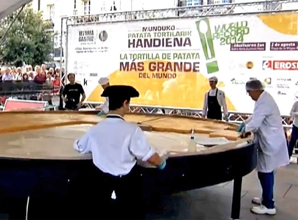 The omelette contained 840kg of eggs and weighed 1.5 tonnes
