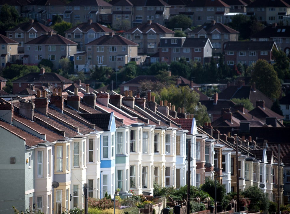 Average UK House Price To Hit 300 000 In The Next Three Months The