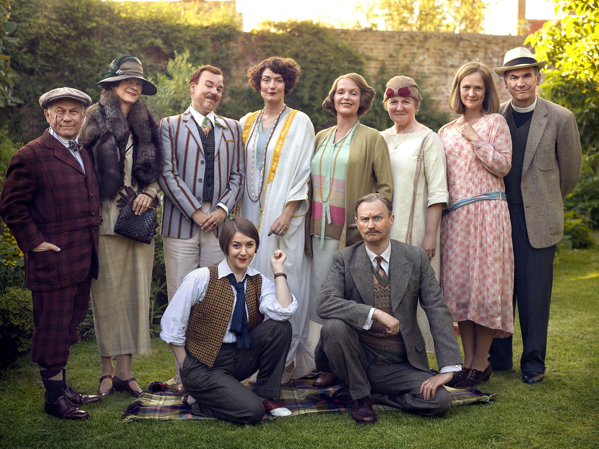 The cast of BBC period drama Mapp and Lucia