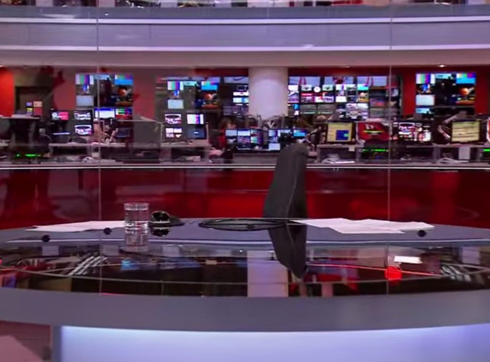Malfunctioning Robot Studio Cameras Continue To Wind Up Bbc News Presenters Live On Tv The Independent The Independent