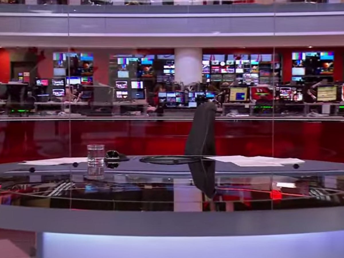 Malfunctioning Robot Studio Cameras Continue To Wind Up c News Presenters Live On Tv The Independent The Independent
