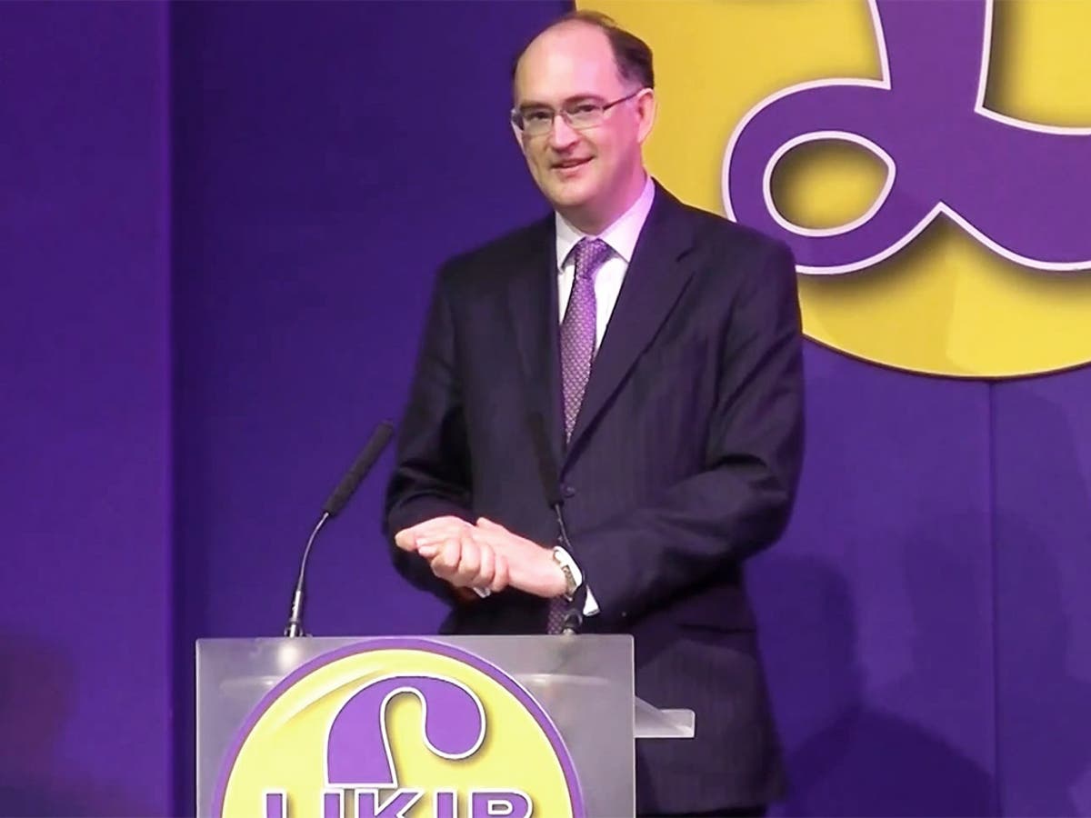 Suspended Ukip supremo Roger Bird vows to clear his name of harassment ...