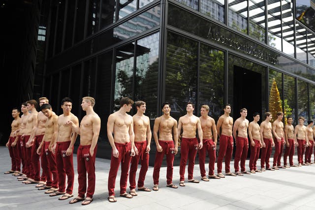 Men who called Abercrombie & Fitch models 'more attractive' than them took bigger gambles 