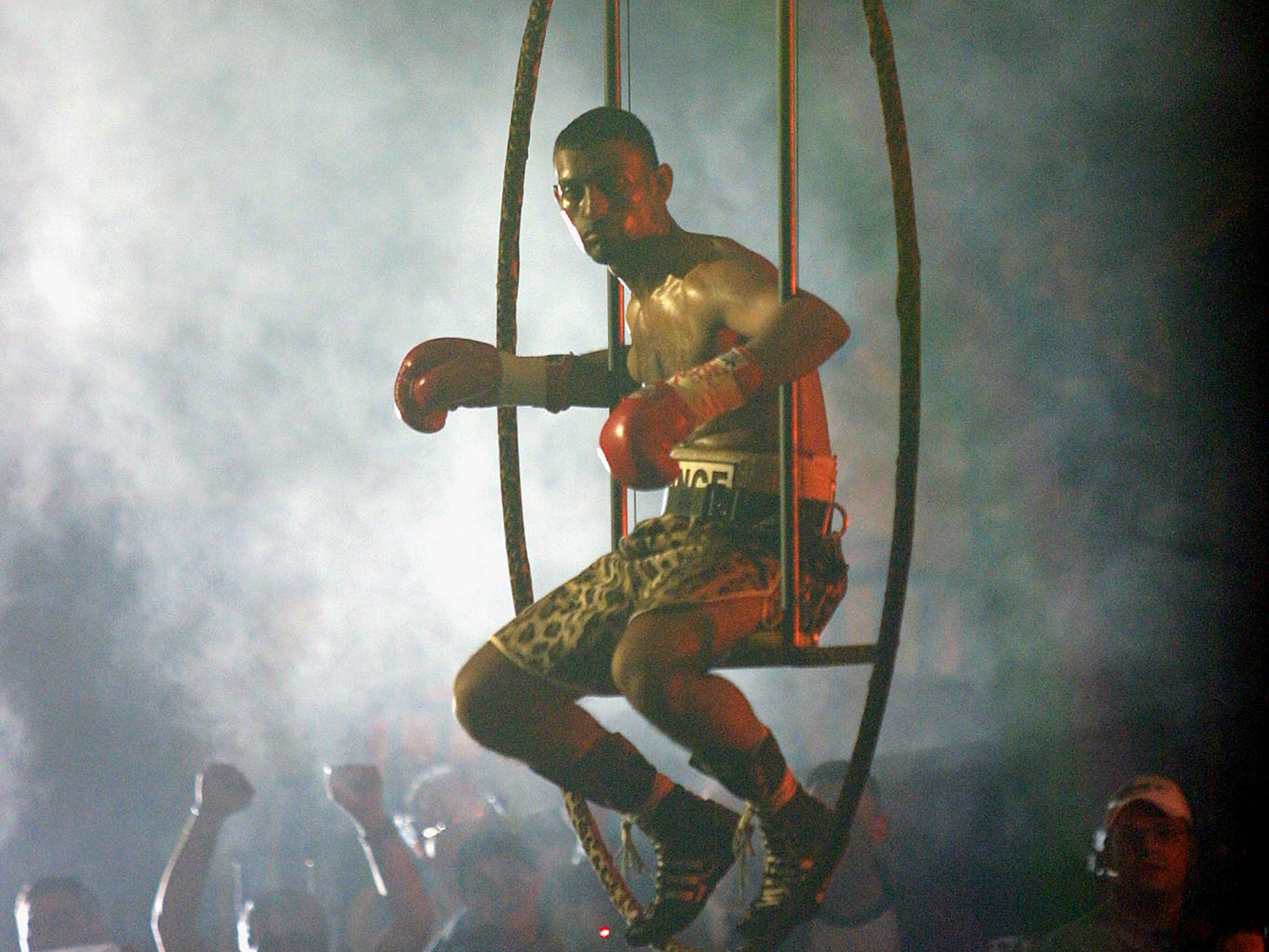 Hamed makes an extravagant entrance back in April 2001