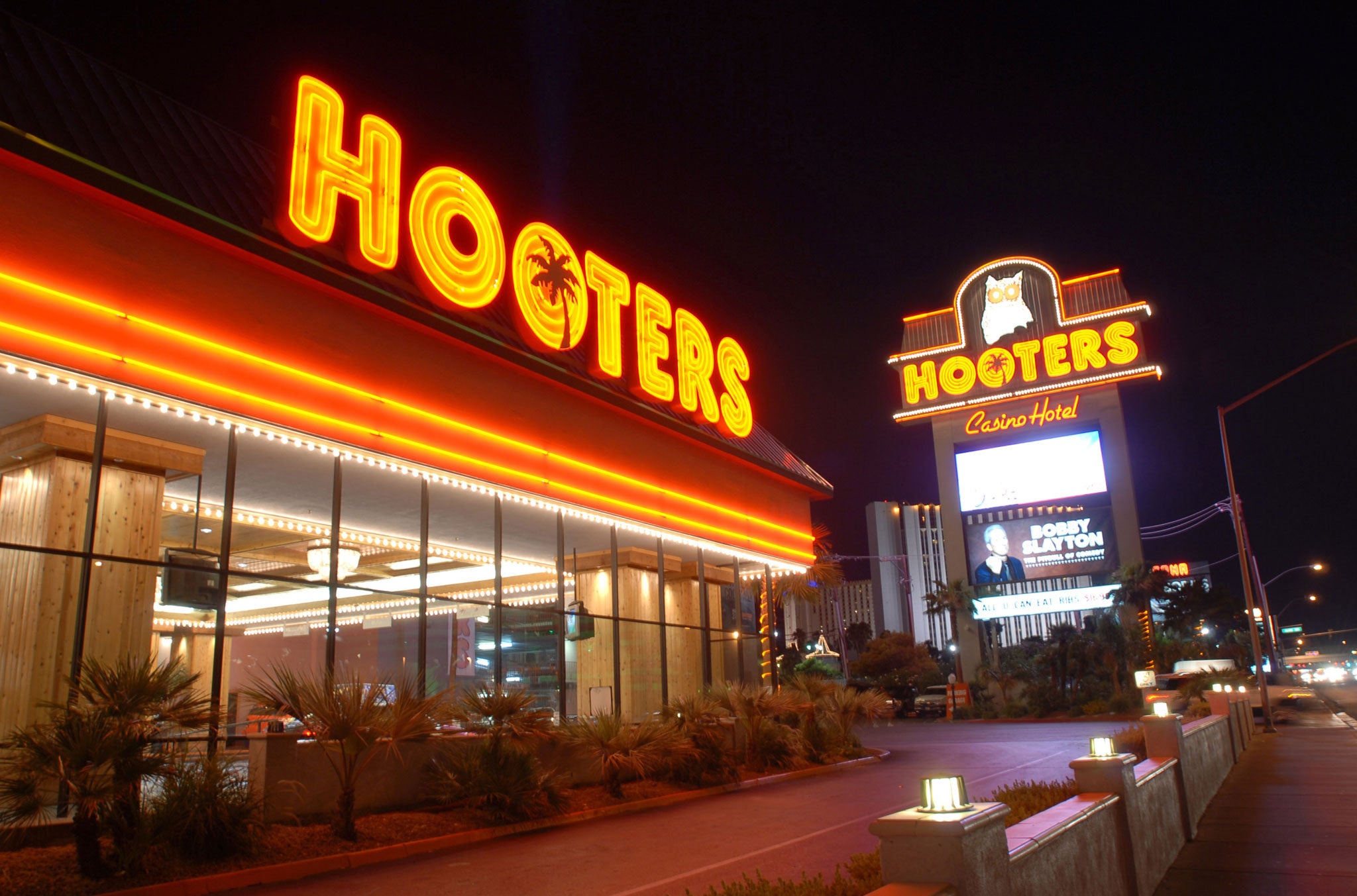 Taking a gamble: The Las Vegas branch of Hooters