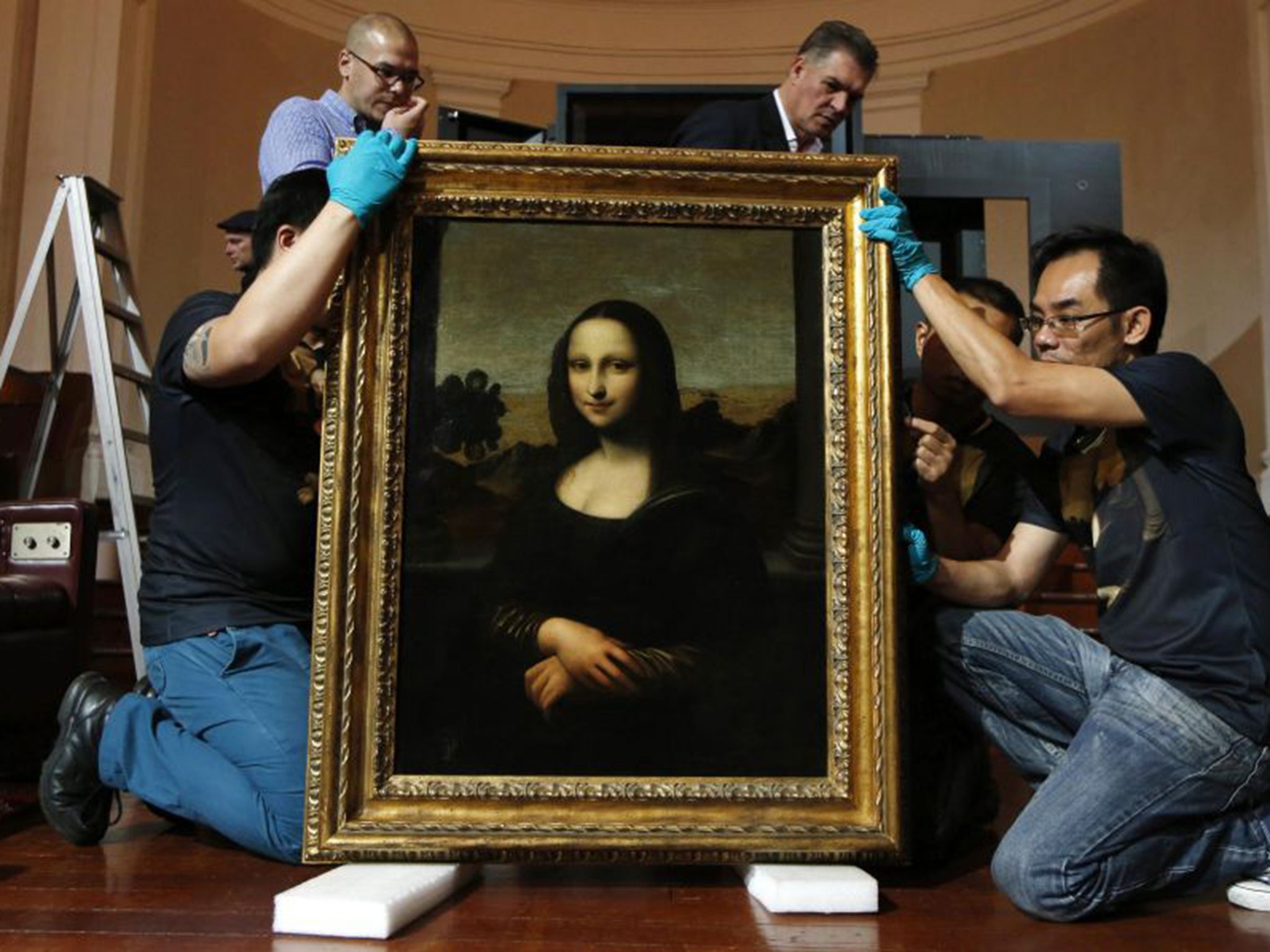 Early Mona Lisa Unveiling The One In A Million Identical Twin To