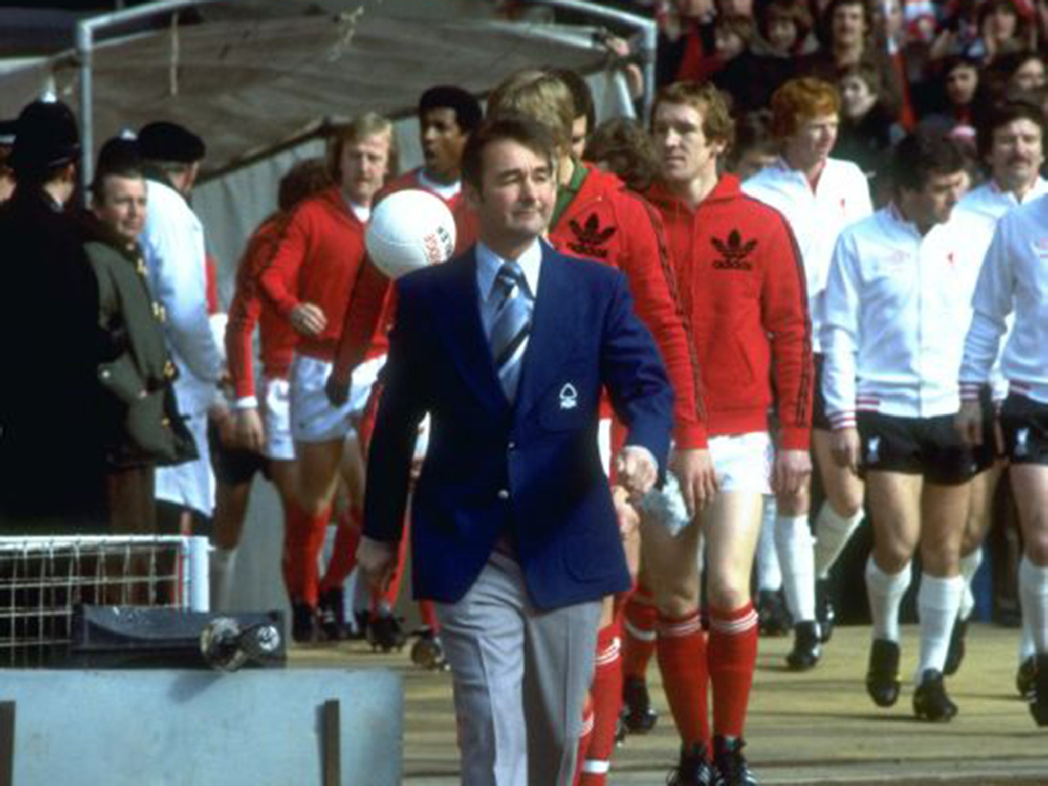 Brian Clough leads Nottingham Forest out for the 1978 final against Liverpool