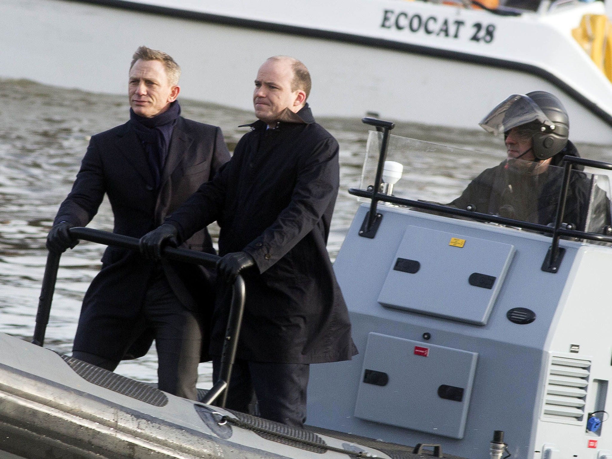Daniel Craig and Rory Kinnear film Spectre in London