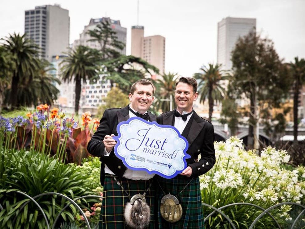 First Same Sex Marriages Take Place In Scotland The Independent The