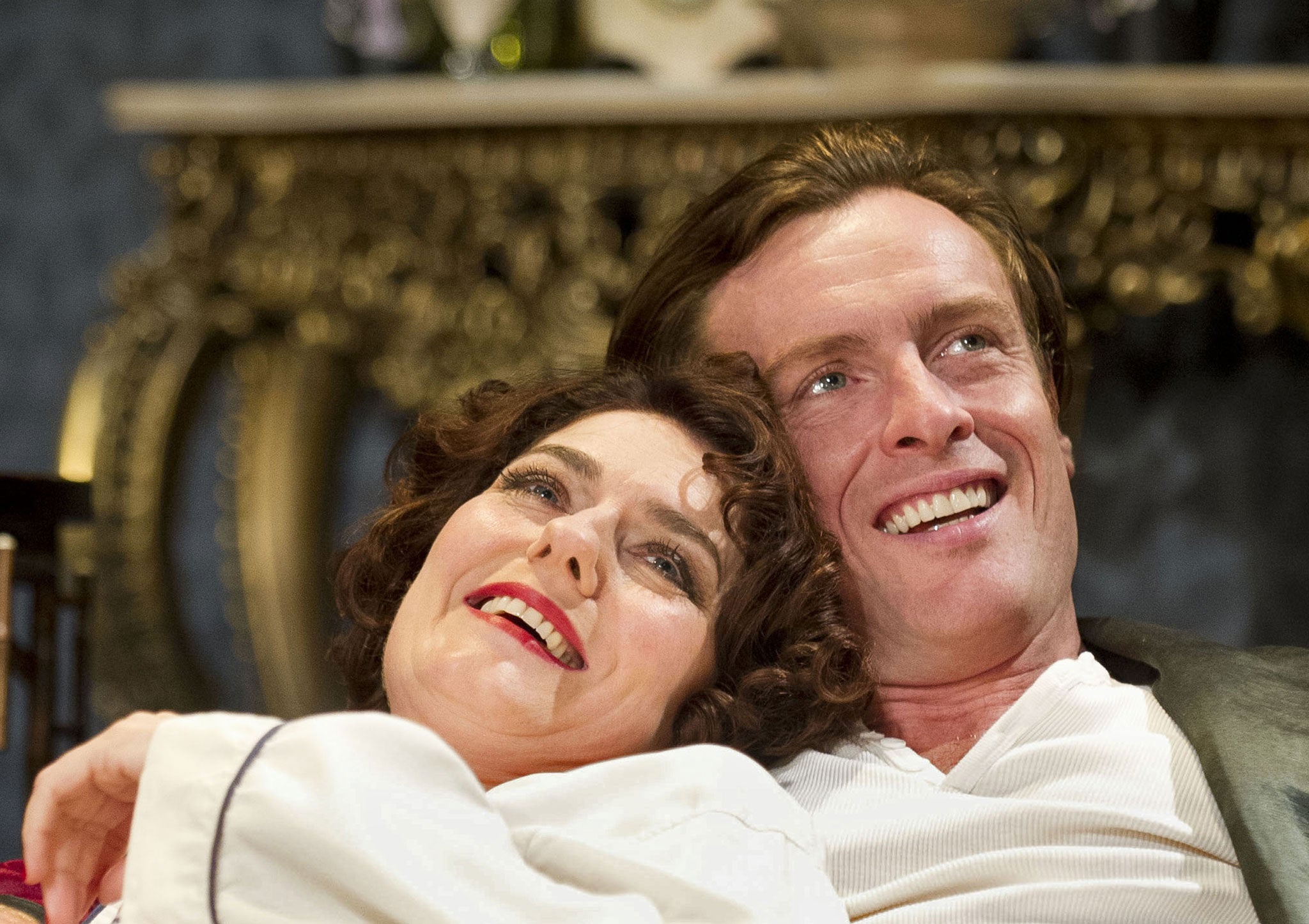 Anna Chancellor and Toby Stephens in 'Private Lives' at London's Guilgud Theatre
