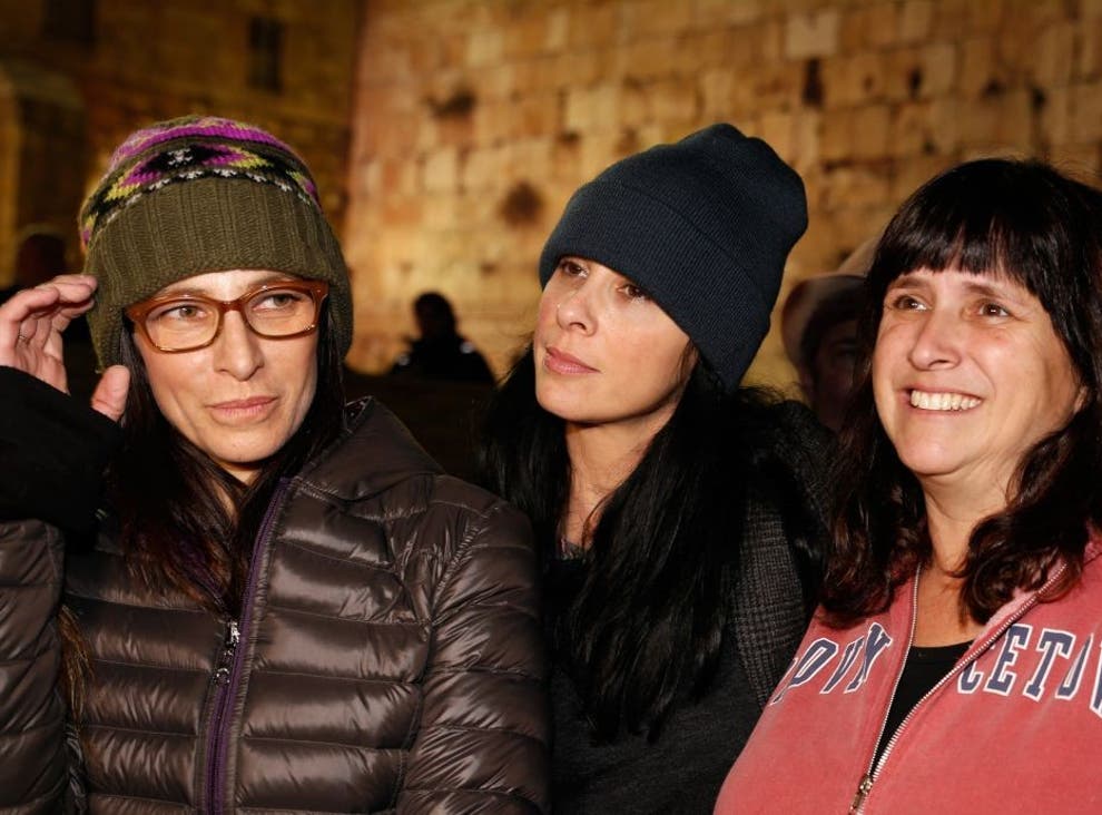 Sarah Silverman Accuses Jerusalem Authorities Of Sex Discrimination