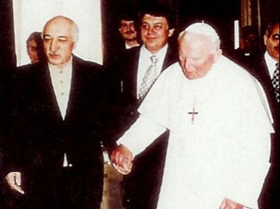 Fethullah Gulen visiting Ioannes Paulus in 1998