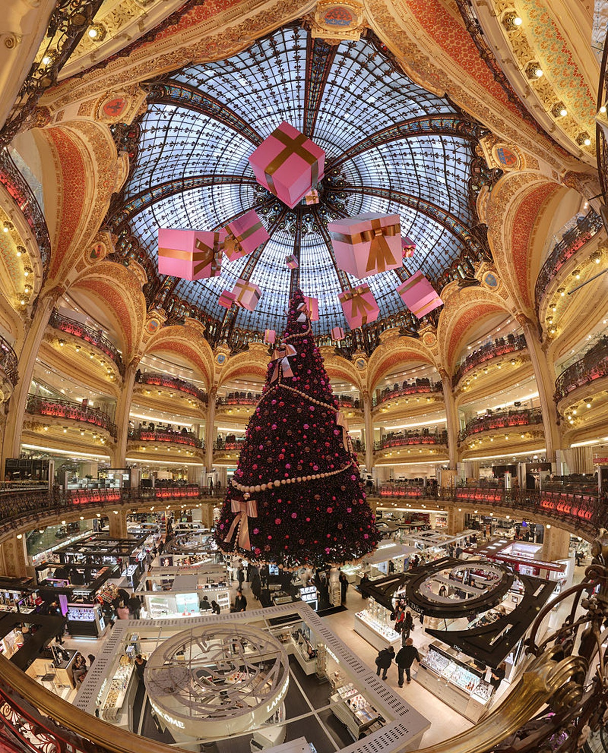 Christmas Shopping at Galeries Lafayette in Paris 