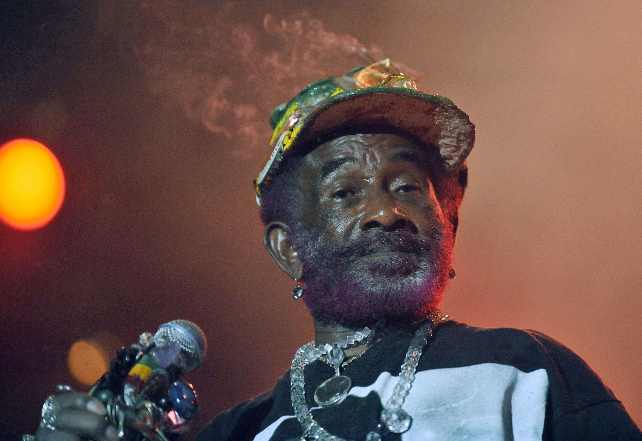 Пери од. Lee Scratch Perry. Аквариум Lee Scratch Perry. Ли Перри Lee "Scratch" Perry. Рейнфорд Хью Перри.