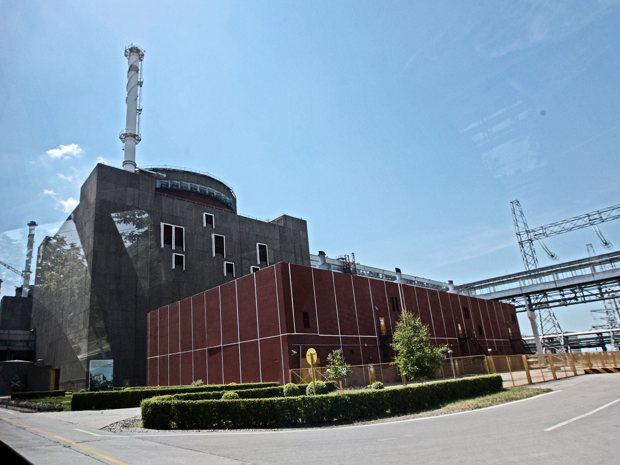 One unit of Ukraine's Zaporozhiya nuclear power plant, the largest in Europe, has been taken offline because of generator problems. It is the second time this month that a unit at the plant has been taken out of service