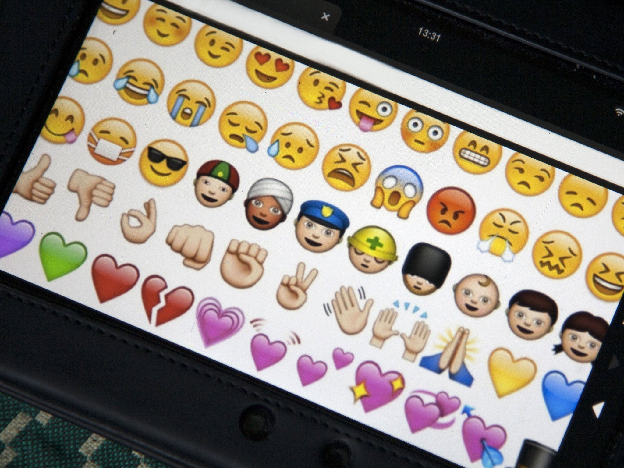The heart emoji was this year's most popular words