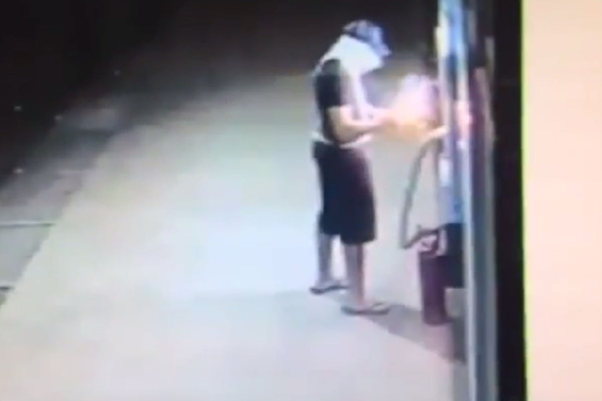 Video: Apparent thief blown away by cash machine explosion | The ...