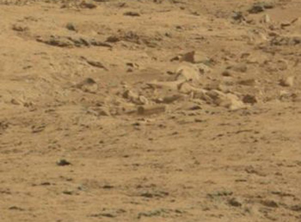 Mars Perseverance Rover Capture an Martian seen a very suspicious on Mars