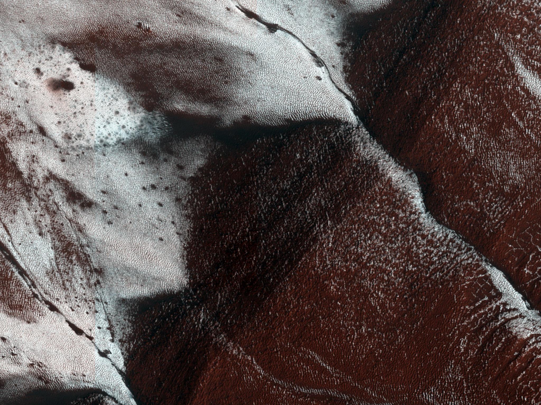 Frosty slopes of Mars