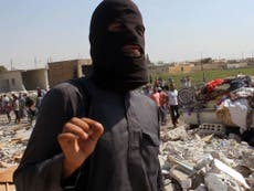 Suicide bombers 'defecting from Isis' 