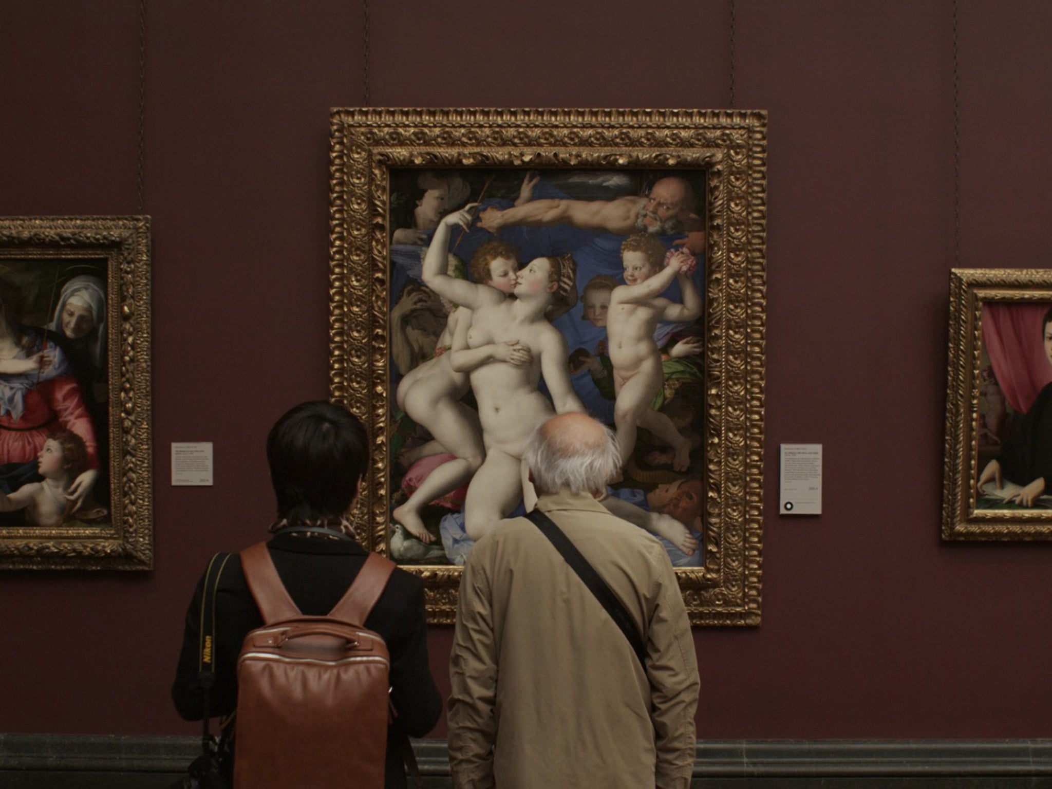 One from the art: visitors admire a Bronzino in Frederick Wiseman’s ‘National Gallery’
