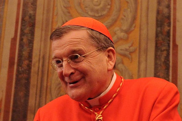 <p>El cardenal Raymond Burke anunció que había dado positivo por COVID la semana pasada durante una visita a su estado natal. </p>