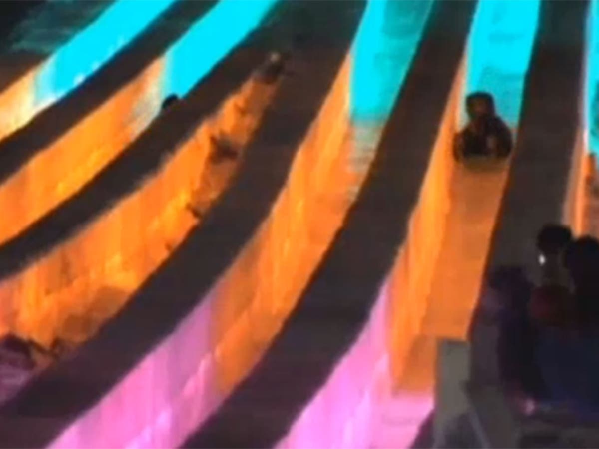 Video 300metrelong ice slide main attraction at Harbin Ice