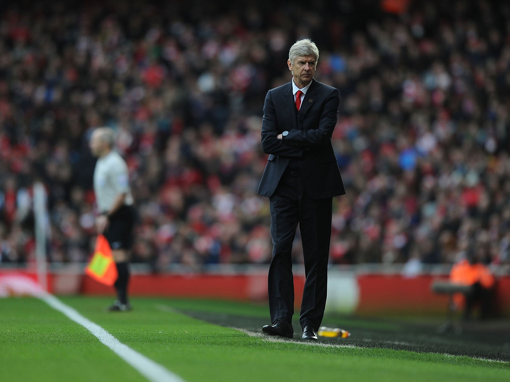 Arsene Wenger reacts during the game against Stoke