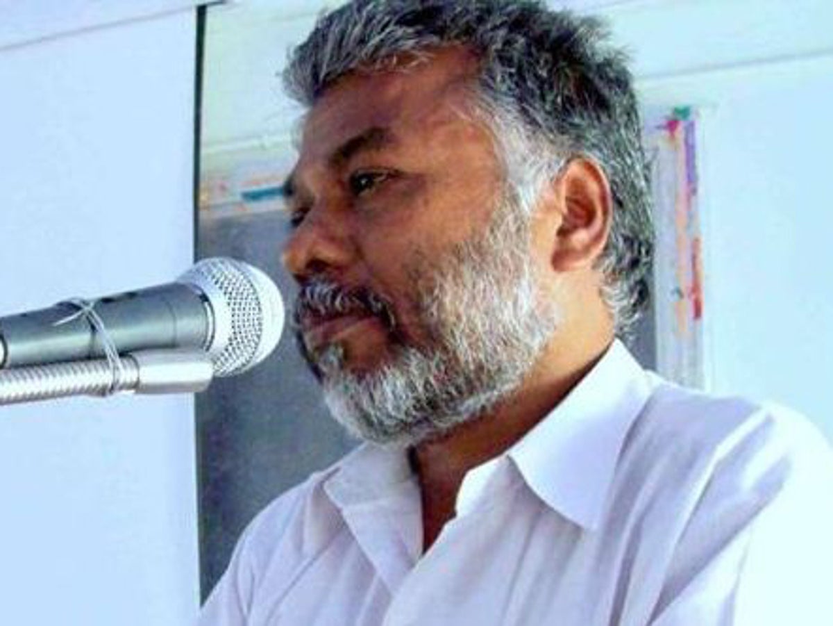 Murugan Murugan Ladies Sex - Perumal Murugan: The author who's begging fans to burn his books after sex  censorship row | The Independent | The Independent