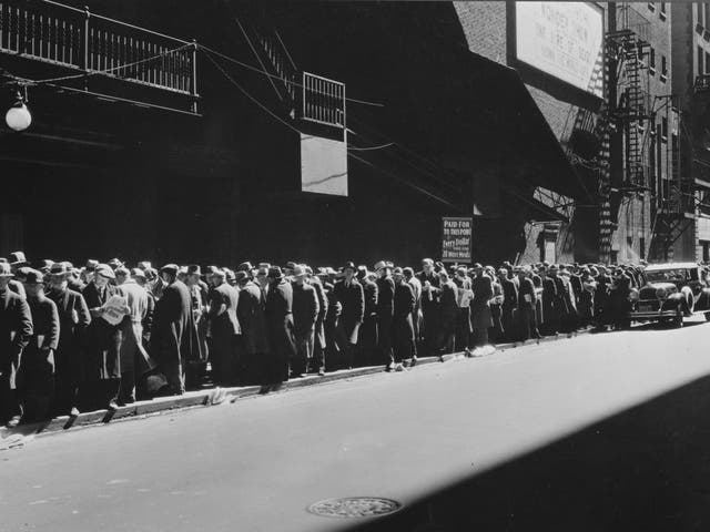 Americans queuing for meals during the Depression, when falling prices caused massive problems (Library of Congress; The Crowley Company)