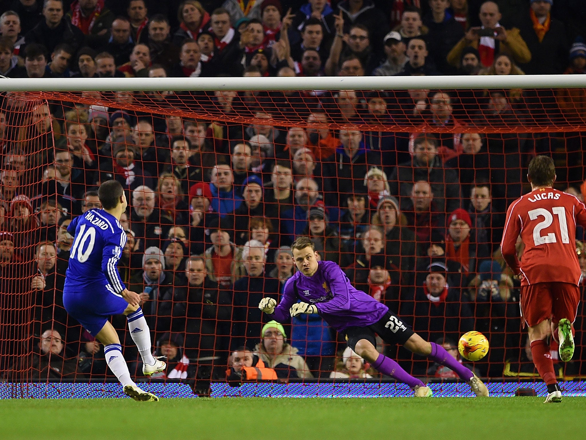 Hazard scored from the penalty spot in the 1-1 draw