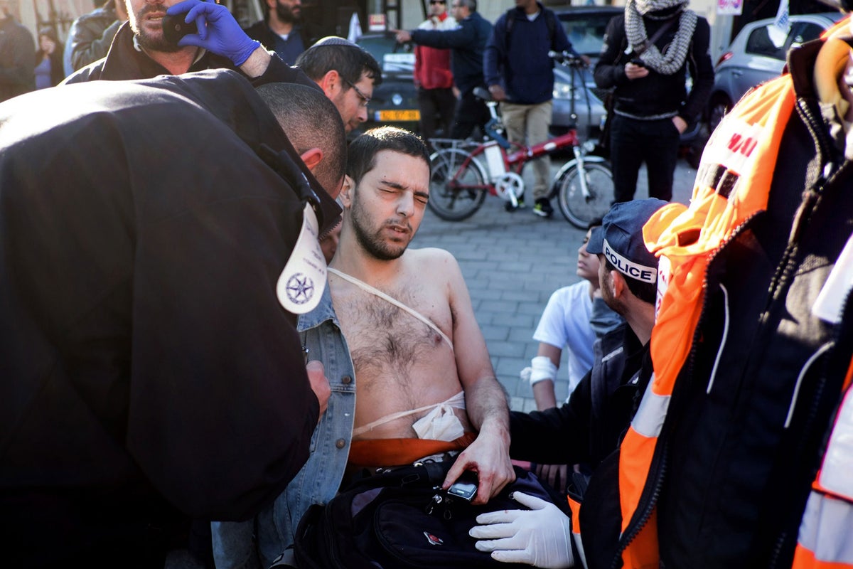 Tel Aviv bus attack: Israeli police shoot suspect who 'stabbed at least ...
