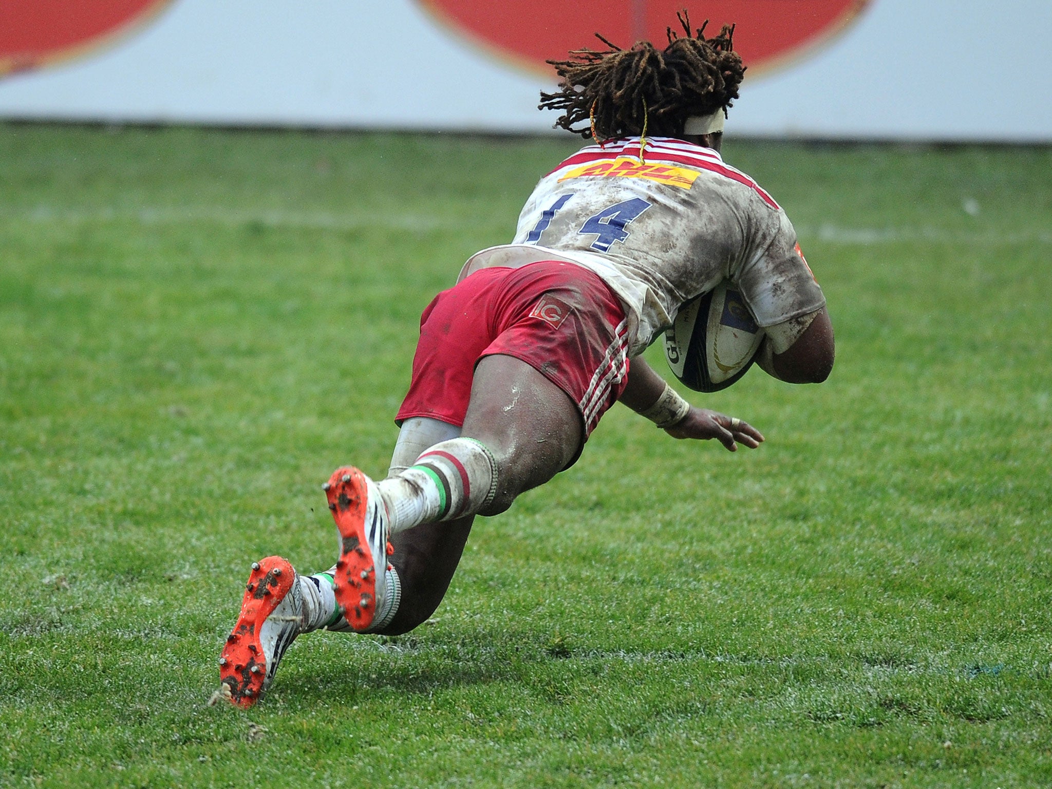 Marland Yarde scores on of Harlequins' seven tries